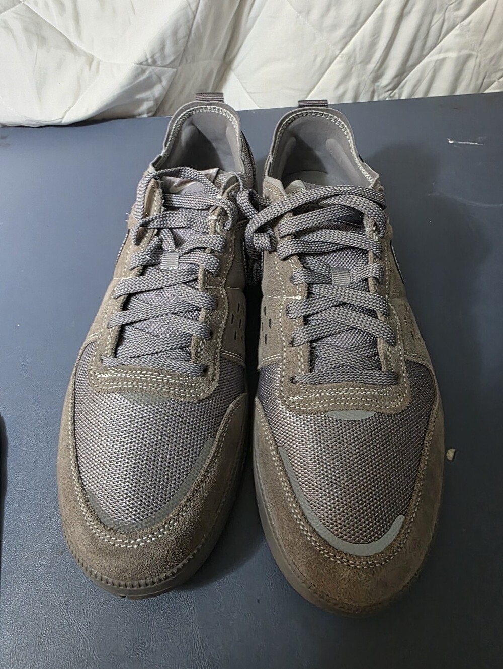 Nike City "Pencil Point/Medium Ash" Size 9.5m Men's Casual Brown Sneakers